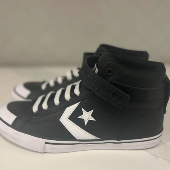 Converse Youth Boys' size 5.5  Pro Blaze High-Top Sneaker NEW - Picture 2 of 7